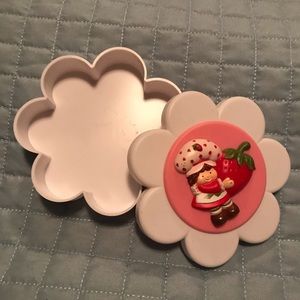 Vintage Strawberry Shortcake keepsake jewelry box 1980’s 80’s memorabilia EUC